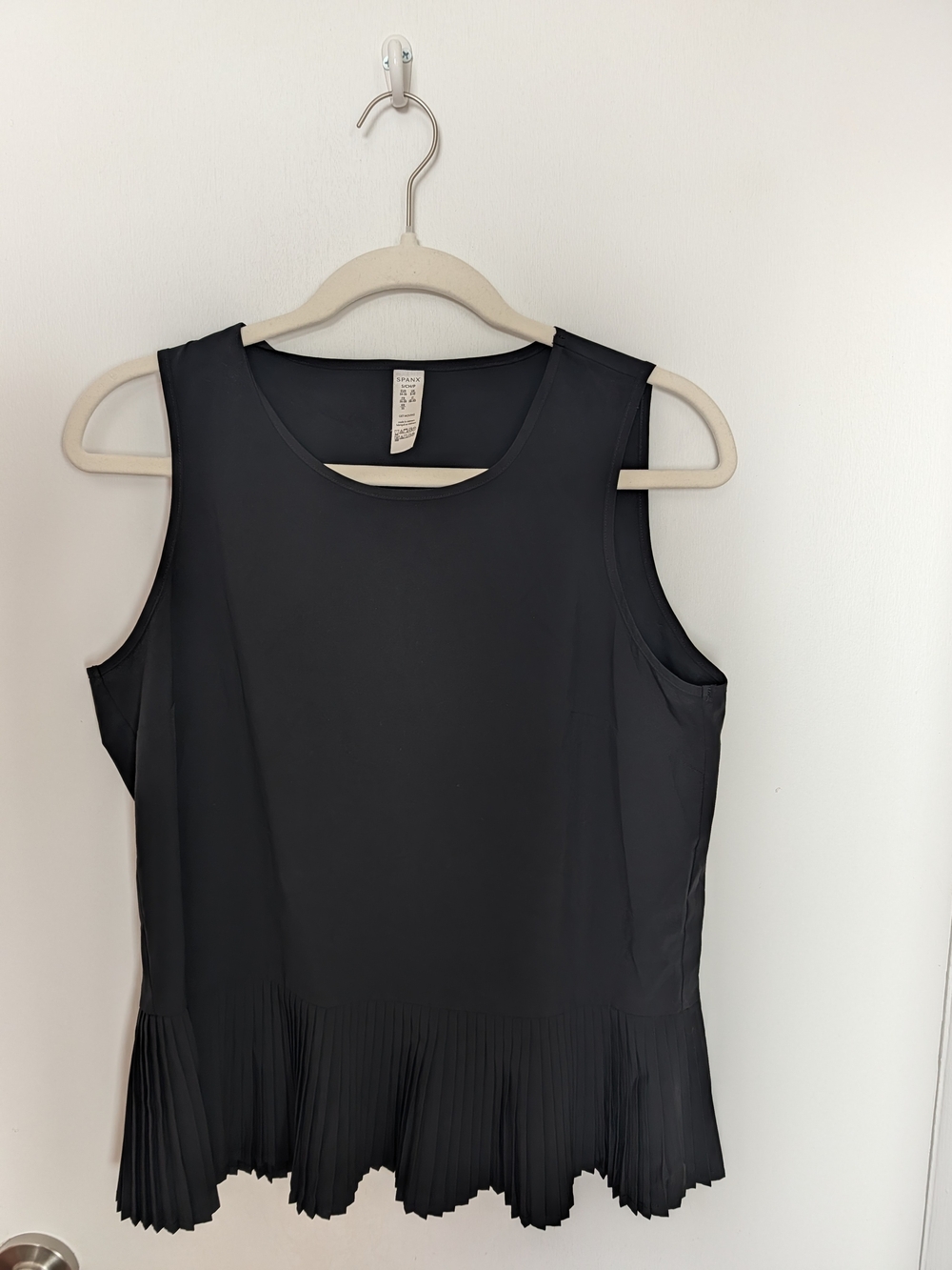 Black Women's Tank Top With Pleated Hem